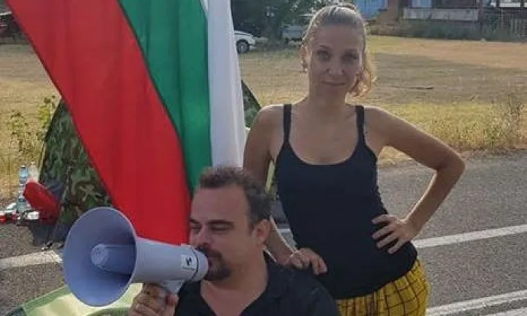 Общинска съветничка за пример: Искра Михайлова от Стара Загора крещи, че полицай е к*пут - Tribune.bg