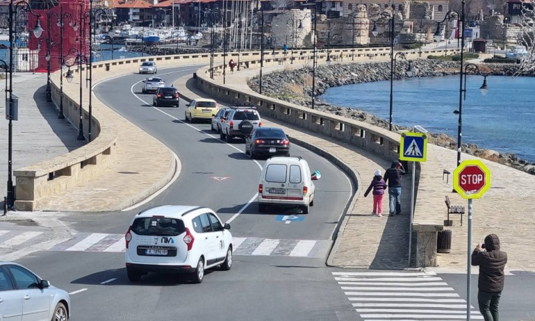 Шофьори от Несебър на протест срещу скъпите горива - Tribune.bg
