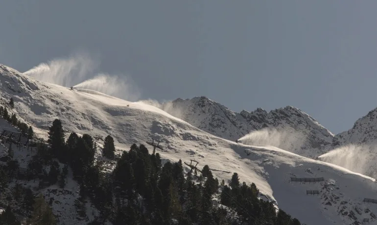 AccuWeather с прогноза за настъпващата зима: Бури, съчетани с вятър в Южна и сняг в Източна Европа - Tribune.bg