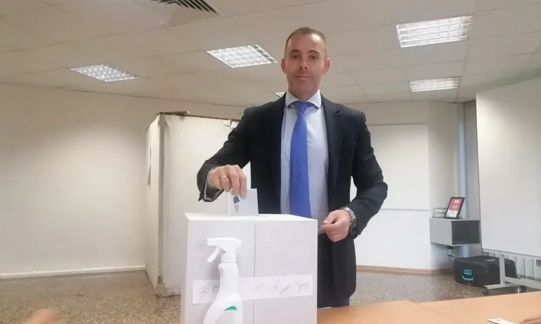 Александър Ненков: В този опасен свят, в който се намираме, не е препоръчително, а е задължително България да има работещо правителство - Tribune.bg