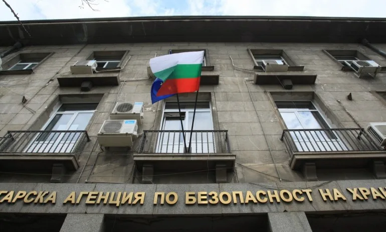 Иззеха 60 тона опасни храни от складовете на голяма фирма - Tribune.bg