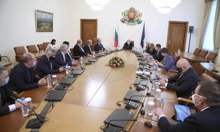 Отпускат над 3 млн лв. за нови спортни съоръжения в Радомир и Сливен - Tribune.bg