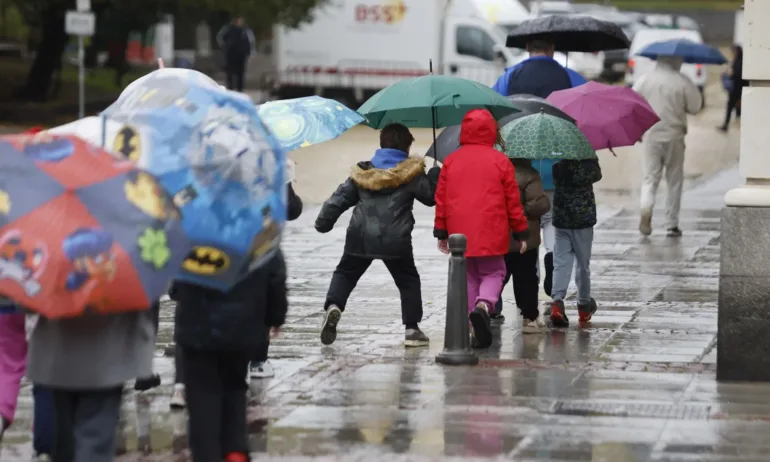 Циклон носи няколко дни дъжд - Tribune.bg