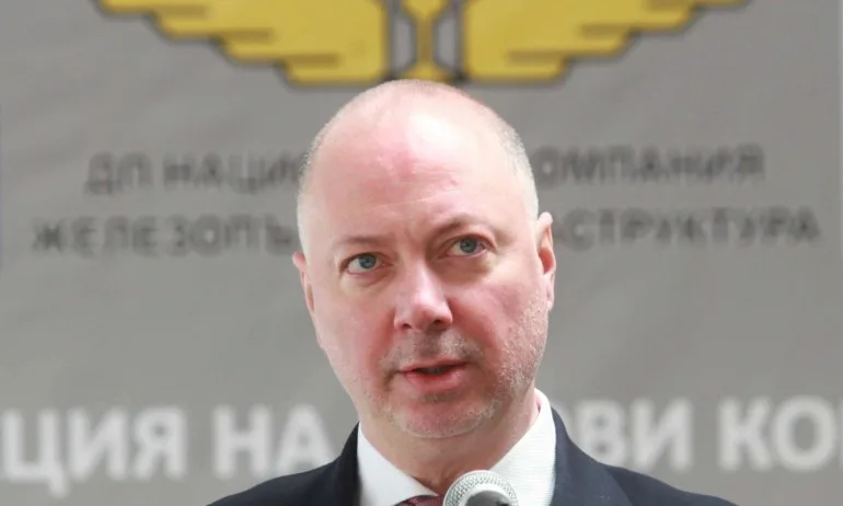 Транспортния министър даде старт на реконструкцията на жп гара Карнобат - Tribune.bg