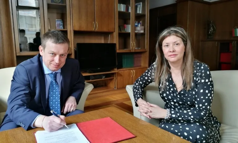 ВАС остави без разглеждане делото срещу избора на Алексей Трифонов за шеф на СГС - Tribune.bg