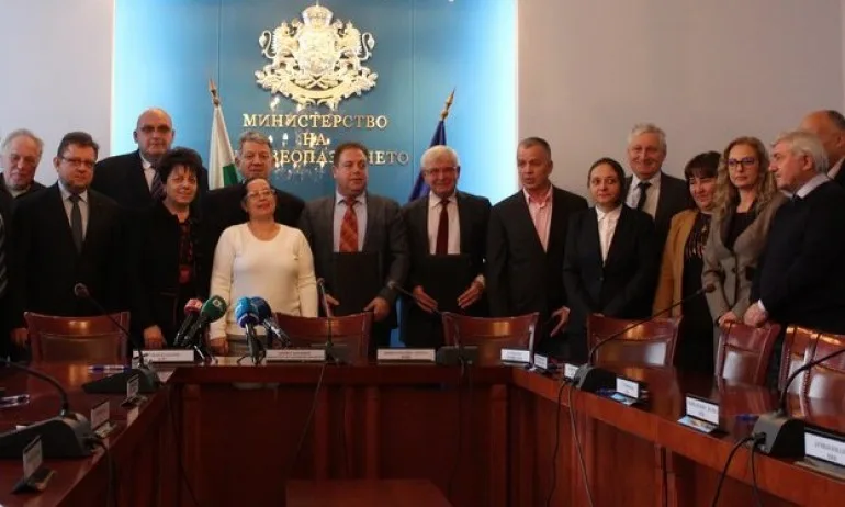 Още половин милиард за здраве през 2019 г. - Tribune.bg