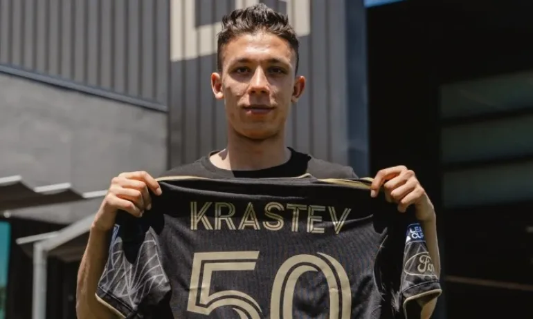 Треньорът на Цволе се чудел дали Филип Кръстев да играе срещу ПСВ - Tribune.bg