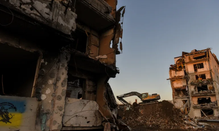 Нови руски ракетни удари в Украйна, части на Киев без ток и вода - Tribune.bg