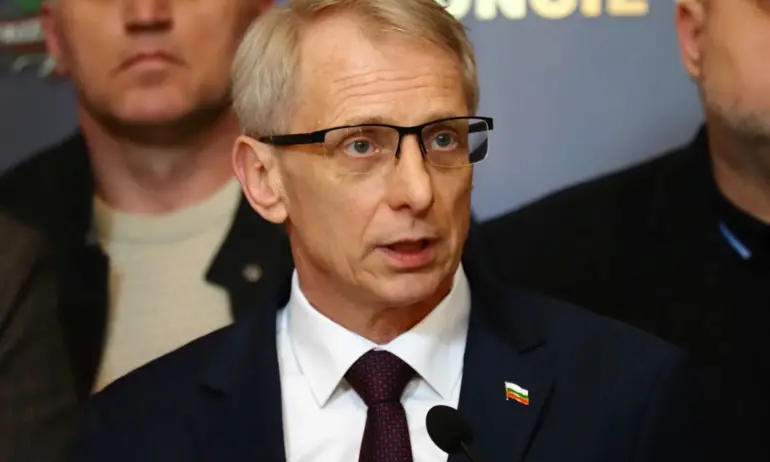 За Денков постовете не са важни, но иска външно министерство, за се чуват мнения - Tribune.bg