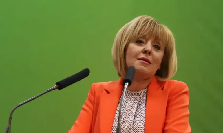 Манолова към Нинова: Не Радев, правителството се самосвали заради много пари и обръчи от фирми - Tribune.bg