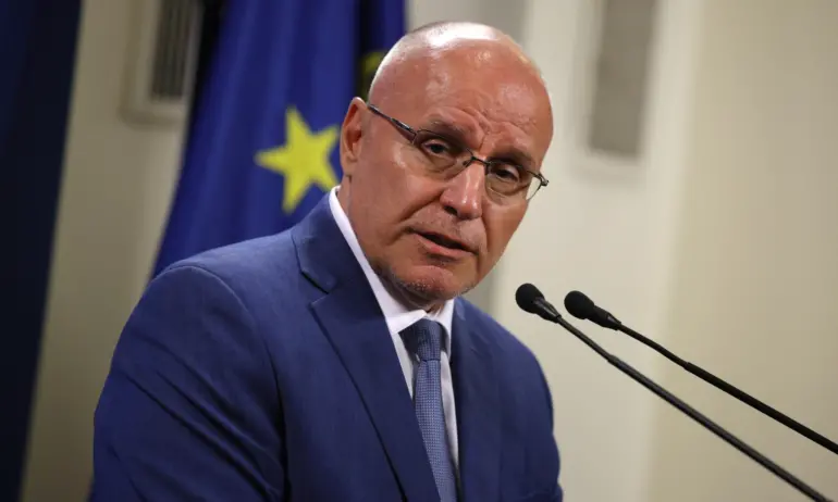 Управителят на БНБ: По-високите лихви по кредитите и депозитите ще се усетят още в края на 2023 г. - Tribune.bg