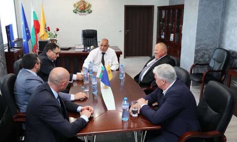 Бойко Борисов: Правителството полага усилия за всеки един български град - Tribune.bg