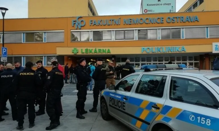 Стрелецът от болницата в Чехия се е самоубил - Tribune.bg