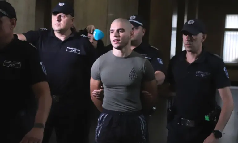 20 месеца условно за прокурорския син от Перник. Направил е самопризнания пред съда - Tribune.bg