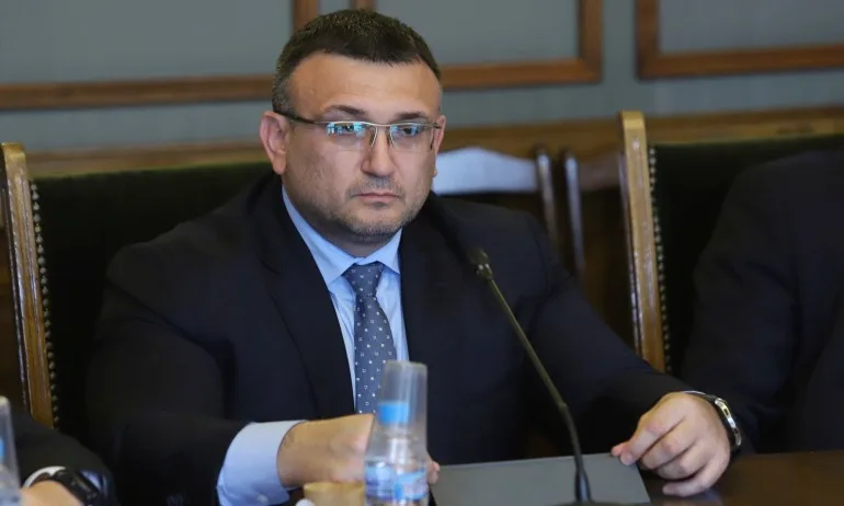 Маринов: Явор Колев е добър професионалист, спазва закона и се бори с пиратството - Tribune.bg