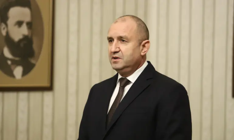 Президентът връчва втория мандат на ПП-ДБ - Tribune.bg