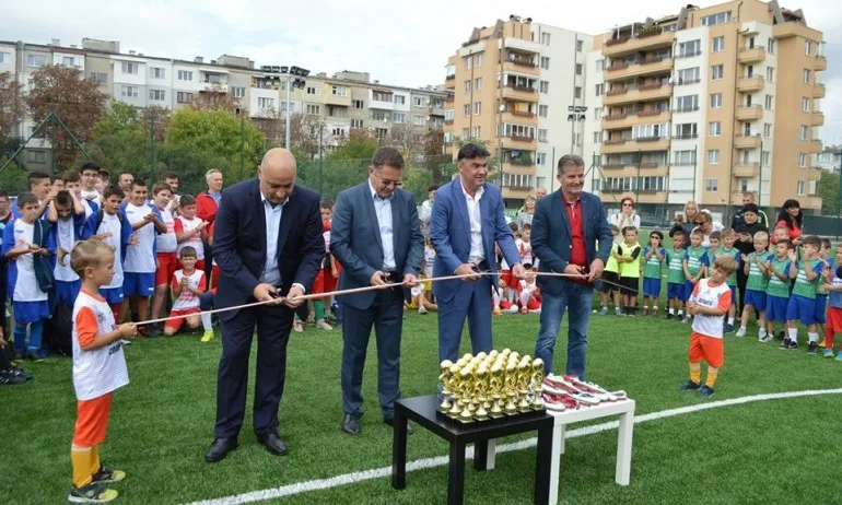 Най-модерният комплекс за минифутбол отвори врати в столичния квартал Свобода - Tribune.bg