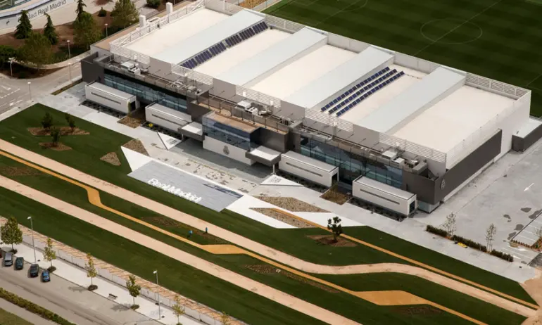 Полицията запечата базата на Реал Мадрид - Tribune.bg