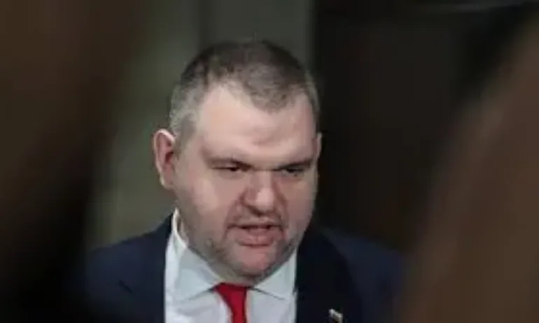 Пеевски: От ПП-ДБ трябва да са благодарни на АИКБ, че им направиха протеста - Tribune.bg