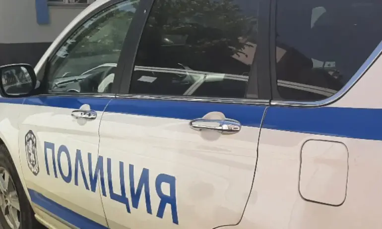 Полицията задържа четирима фалшификатори на документи - Tribune.bg
