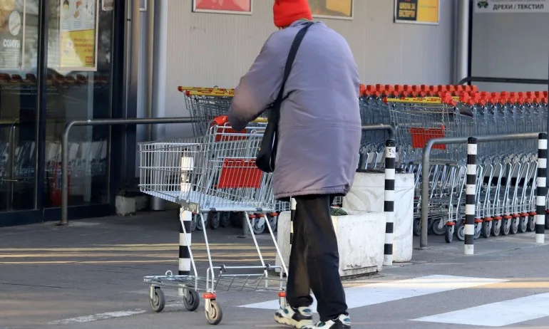 Впрягат МВР, пожарна, РЗИ, БАБХ и КЗП в спазването на мерките в магазините - Tribune.bg