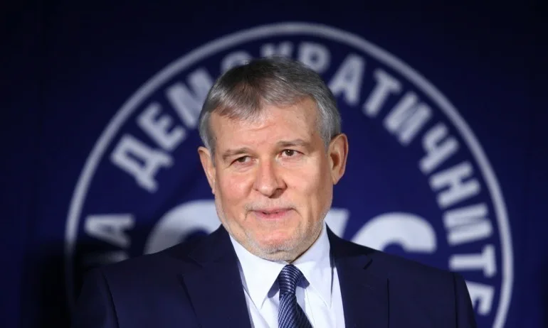 СДС: Решението за свикване на ВНС е държавническо и навременно - Tribune.bg