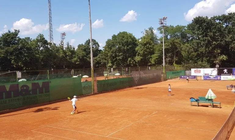 14 българчета се класираха за третия кръг на турнир от Тенис Европа в София - Tribune.bg