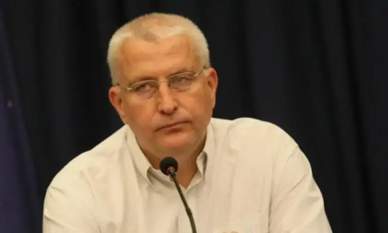 Проф. Светослав Малинов за МВнР: Дебатът започва да изглежда отблъскващо и направо грозно - Tribune.bg