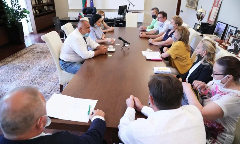 Правителството ще подпомогне с близо 19 млн. лв. производителите на плодове, зеленчуци, маслодайна роза и с винени лозя - Tribune.bg