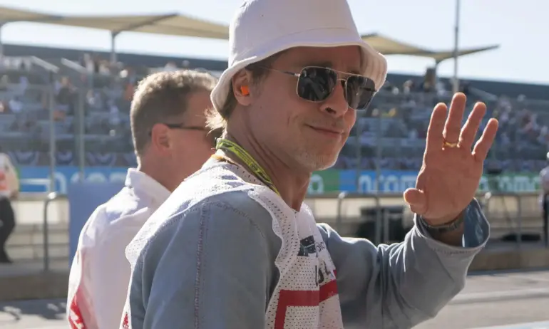 Брат Пит летува с новата си изгора в имение, купено за Анджелина Джоли - Tribune.bg