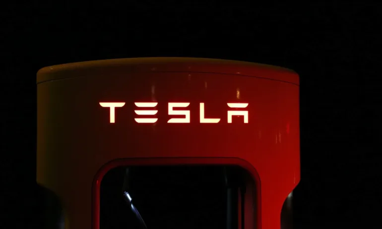 Tesla пуска догодина кола за 25 000 долара - Tribune.bg