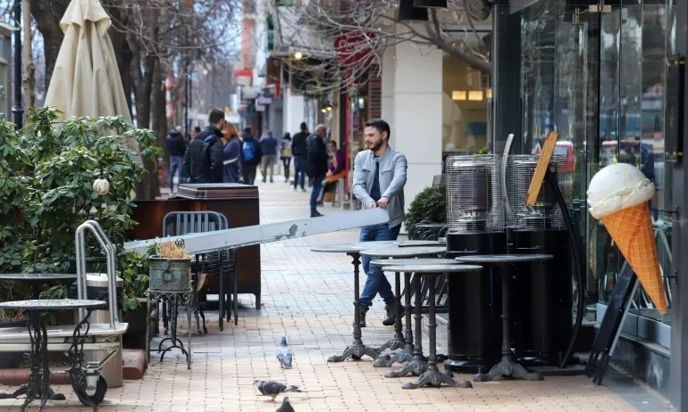 БАЗ: Малкият и среден бизнес продължават да чакат компенсациите за март и април, ще ги получат ли? - Tribune.bg