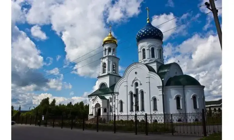 Руската църква скъсва отношения с българските духовници, съслужили с разколниците от Украйна - Tribune.bg