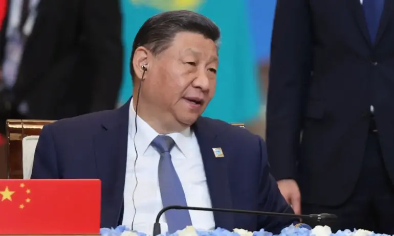 Си Дзинпин призова световните сили да посредничат между Русия и Украйна - Tribune.bg