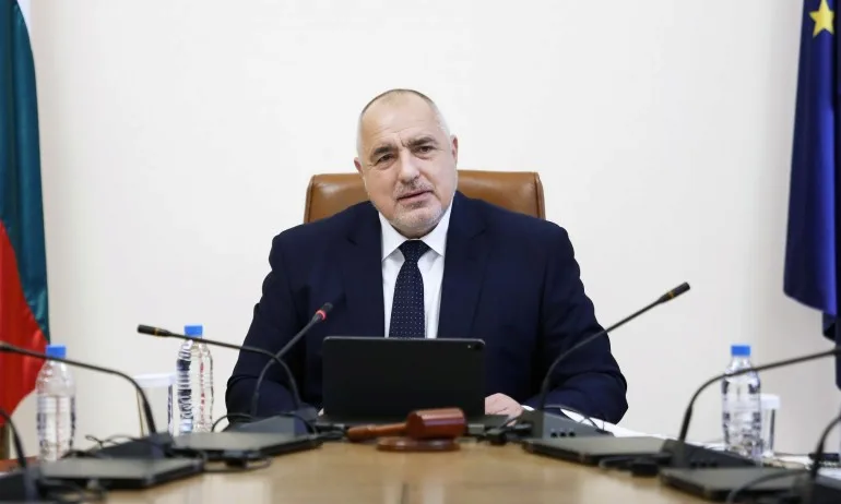 Борисов: Не трябва да има разлика между големи, малки и отдаличени населени места за ваксинацията - Tribune.bg