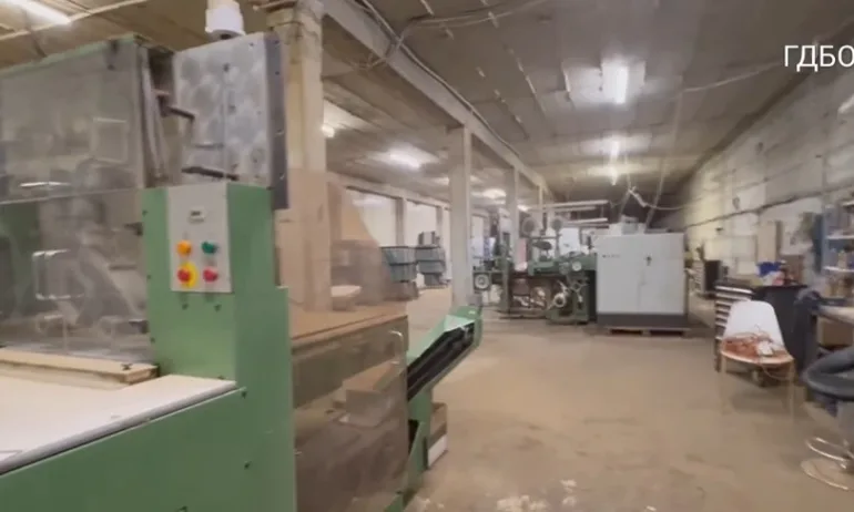 ГДБОП, МВР и прокуратурата с подробности за високотехнологичната фабрика за цигари (ВИДЕО) - Tribune.bg