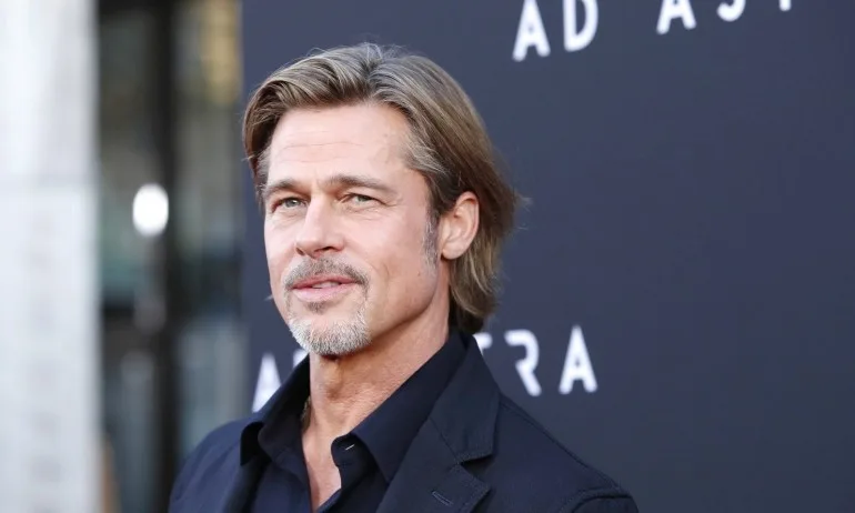 Брад Пит приятно изненада завършващи в изолация студенти в Мисури (ВИДЕО) - Tribune.bg