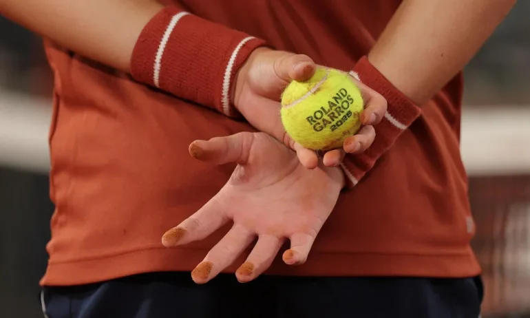 Росица Денчева на полуфинал в Париж, България с двама сред най-добрите - Tribune.bg