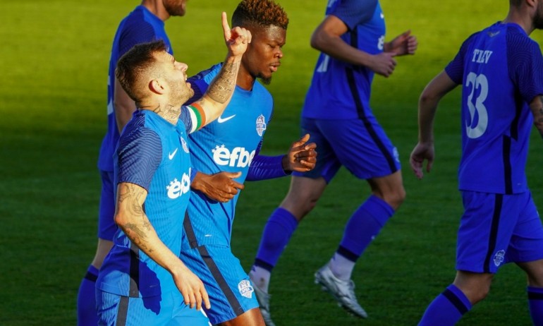 Таван на заплатите в Арда - Tribune.bg