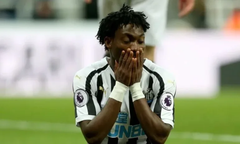 Футболистът Кристиан Ацу е бил изваден изпод руините в Турция - Tribune.bg