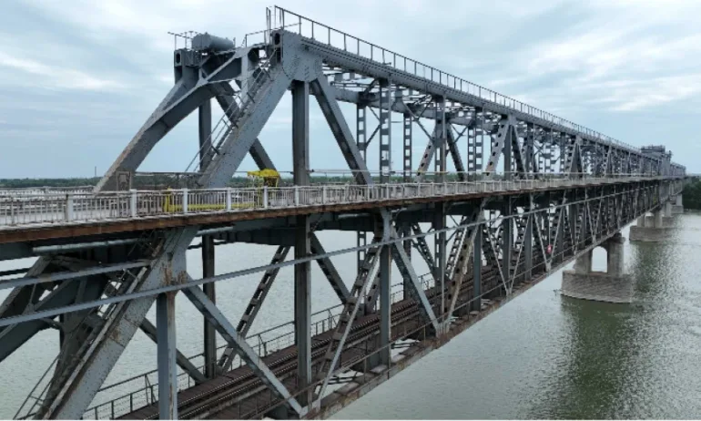 Заради Коледно-Новогодишните празници, отварят Дунав мост в двете посоки - Tribune.bg