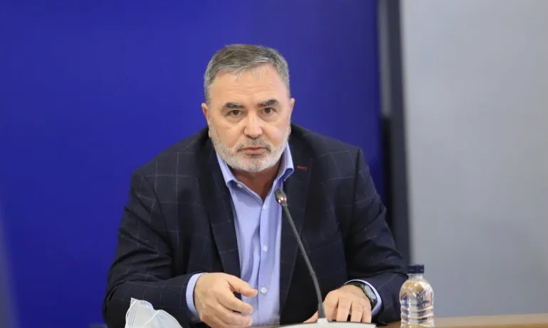 Кунчев: Вече има 6 случая на заразени с COVID-19 у нас сред завърнали се от Занзибар - Tribune.bg