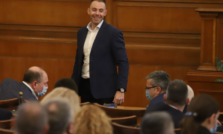 Ненков: Премиерът не отиде в Азербайджан, защото не може да договори по-евтин газ - Tribune.bg