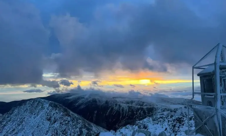 Сняг затрупа връх Мусала и връх Ботев - (СНИМКИ) - Tribune.bg