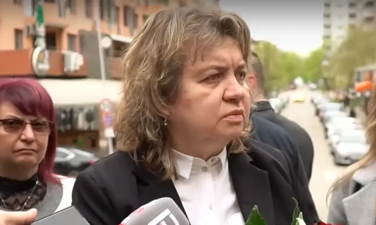 Киселова за АПИ: Най-лесното решение са оставките. По-трудно е всички да впрегнат сили - Tribune.bg