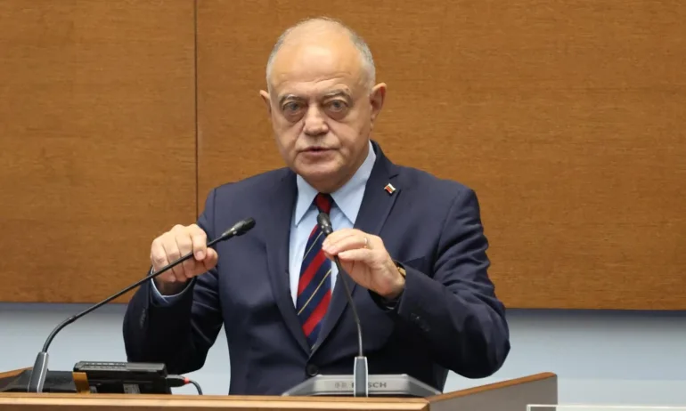 От ПП-ДБ искат Франция да включи и България в ядрения чадър - Tribune.bg