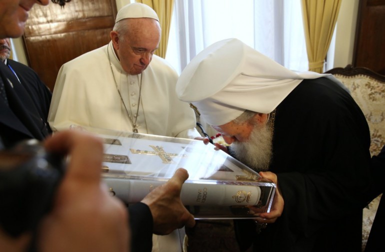Среща между патриарх Неофит и папа Франциск