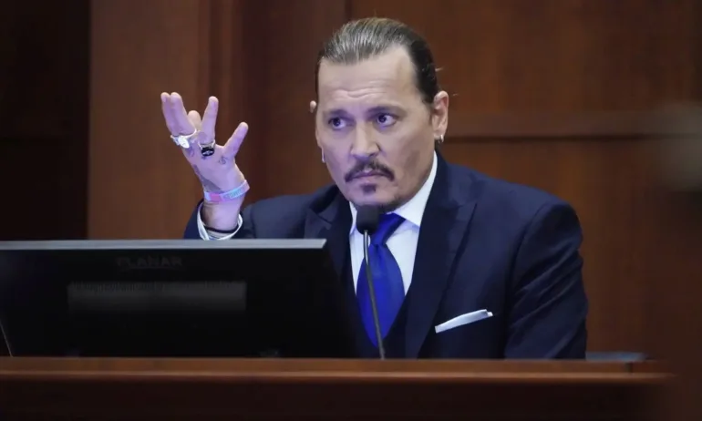 Джони Деп в любовен романс с бившата му адвокатка от делото в Лондон (СНИМКИ) - Tribune.bg