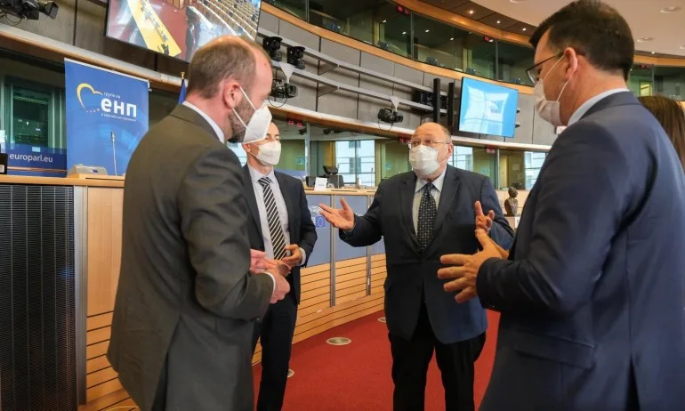 Евродепутати питали Александър Йорданов: Рашков все още ли е вицепремиер и министър? - Tribune.bg