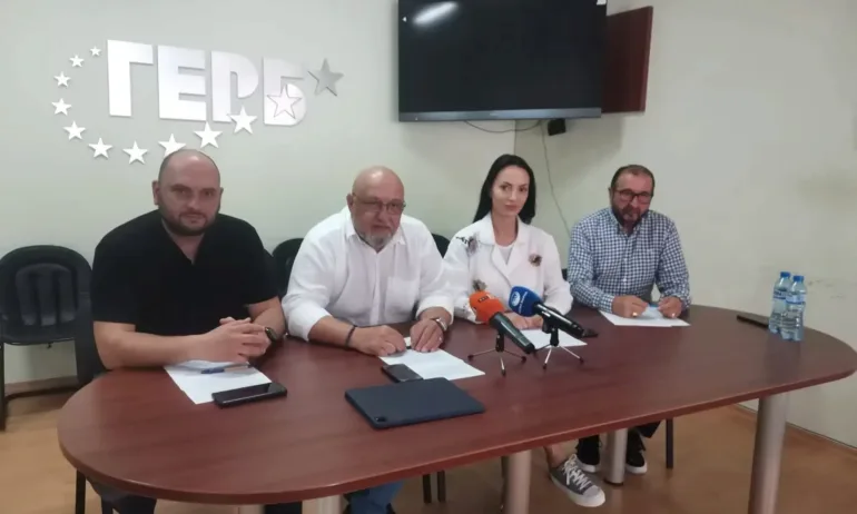 ГЕРБ/СДС: Кога областният управител на Варна ще спре автомобилите в Морската градина? - Tribune.bg